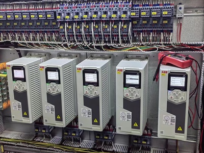 ACS510系列變頻器 1.5KW